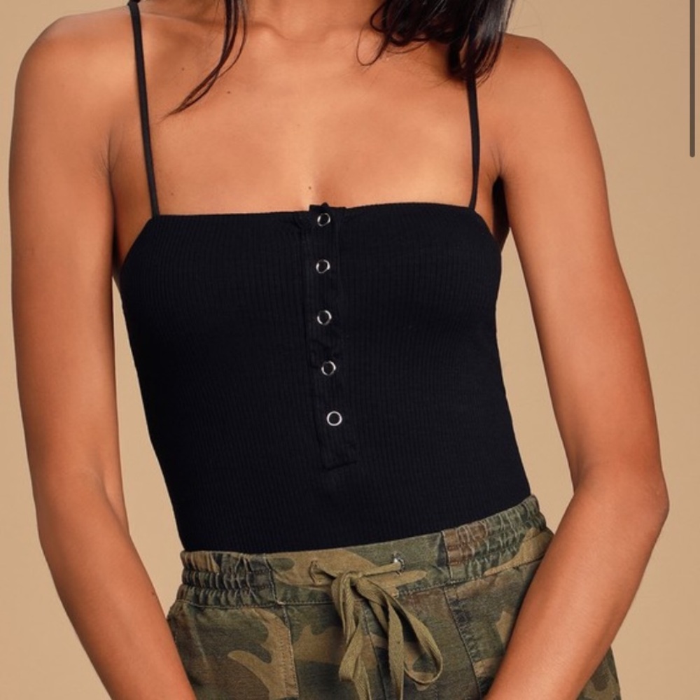 ❤️ Lulu’s Snap Button Front Bodysuit